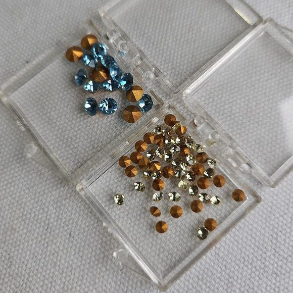 Swarovski Flatback and Hotfix Crystals Lot - Picture 11 of 11